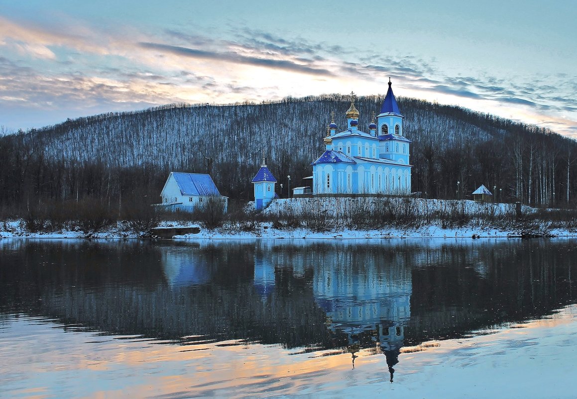 Храм на закате поздней осенью - Марина Marina