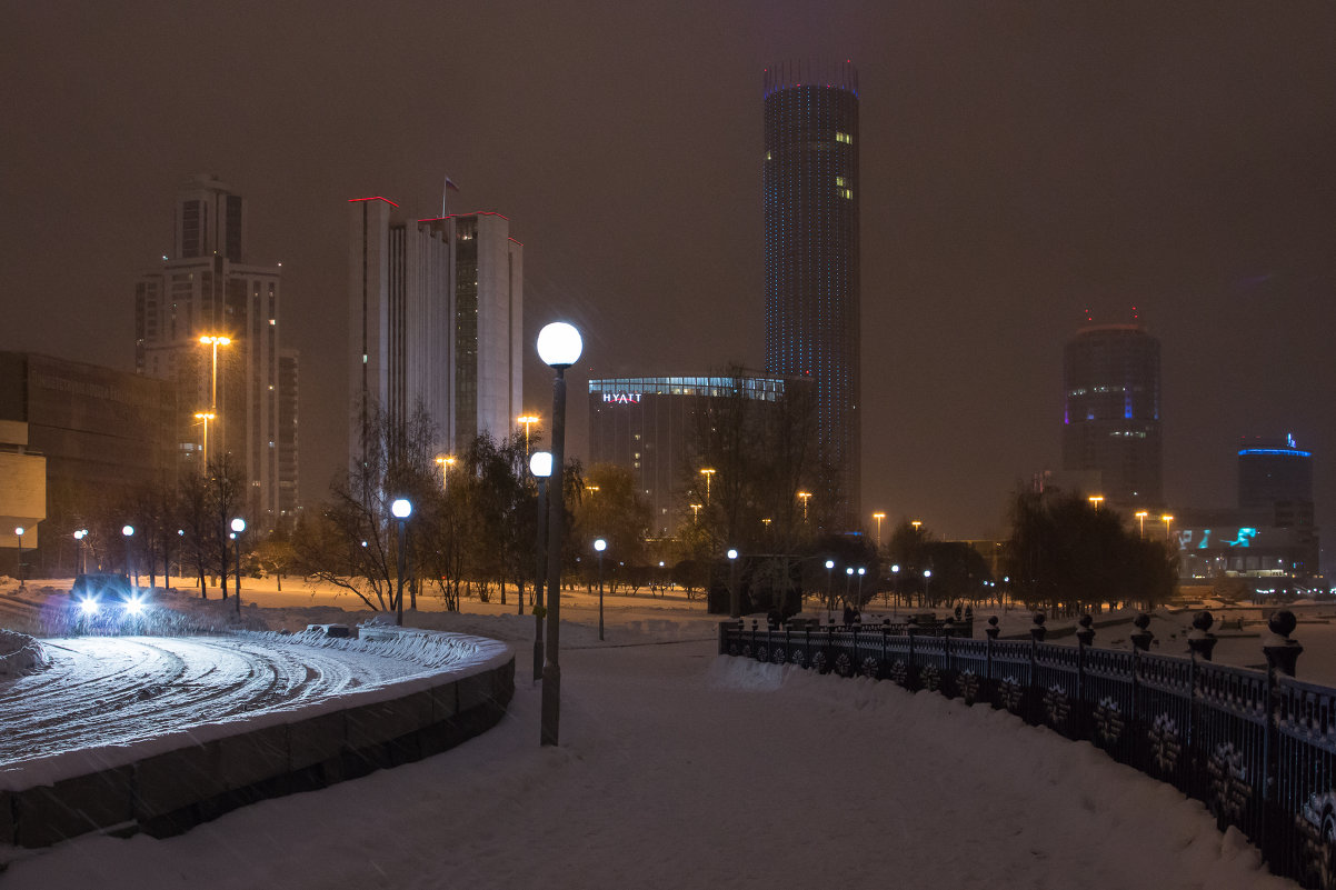 Снежная ночь в Екатеринбурге - Юлия Уткина