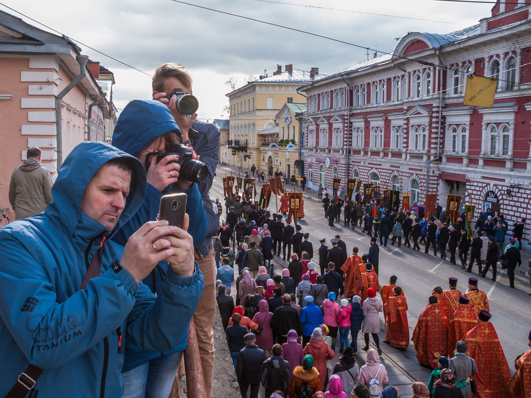 Крестный ход, фотографы - Виктор 