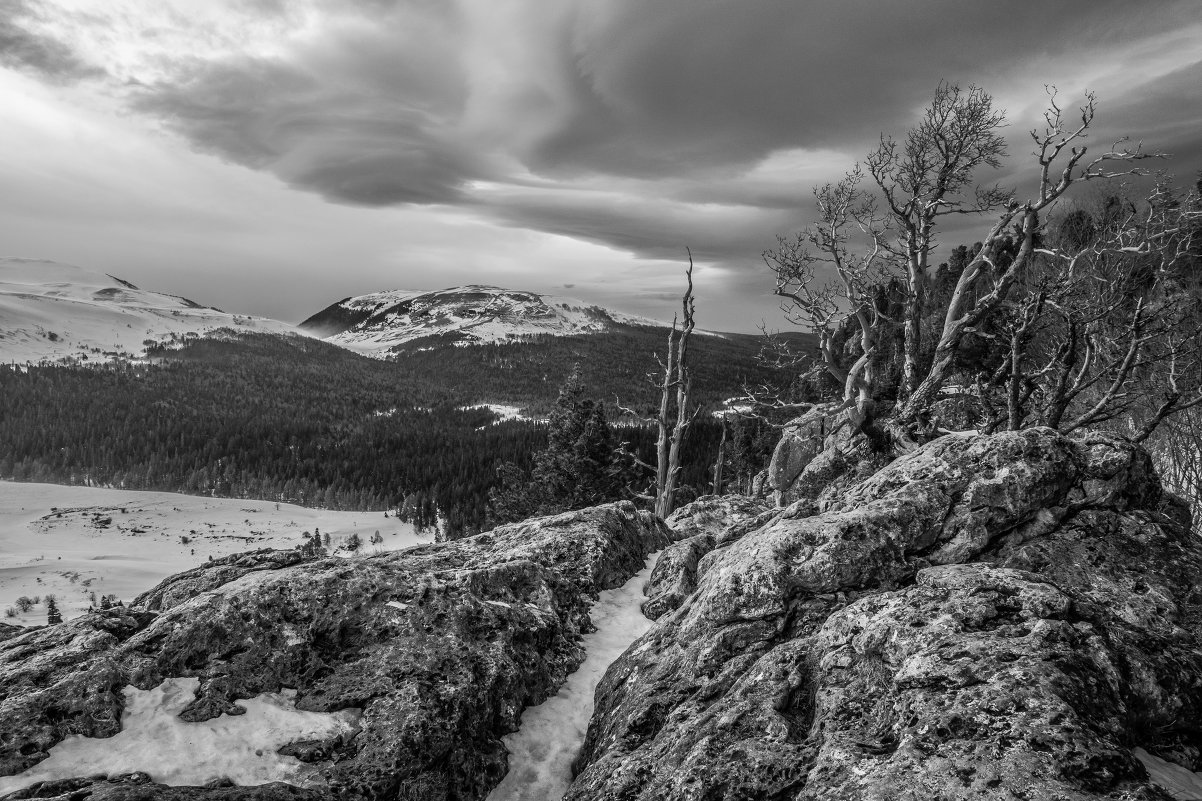 Зимний день в горах - Александр Хорошилов