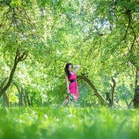 В яблоневом саду :: Анастасия Кисель