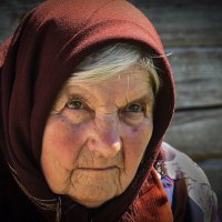 Взгляд бабушки. :: юрий Амосов