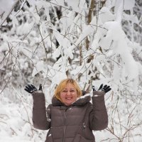 Прогулка в зимнем лесу :: Алексей Сергеев