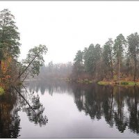 Осеннее озеро :: Виктор Марченко