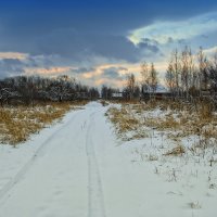 Дорогу в Простоквашино замело :: Игорь Сарапулов