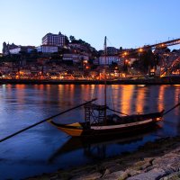 Лодки на реке Дору, Порту, Португалия :: Сергей Плахотин 