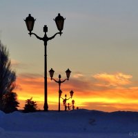 Зимний закат на самарской набережной :: Денис Кораблёв