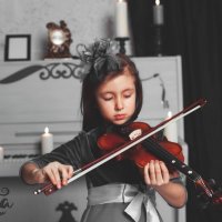 Маленькая скрипачка :: Marina Vesna
