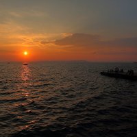 Закат над Амурским заливом. :: Александр 