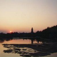 Закат на реке Нерской у монастыря в г. Куровское :: Виктор Мухин