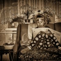 Даша читает сказки. :: Валерий Изотов