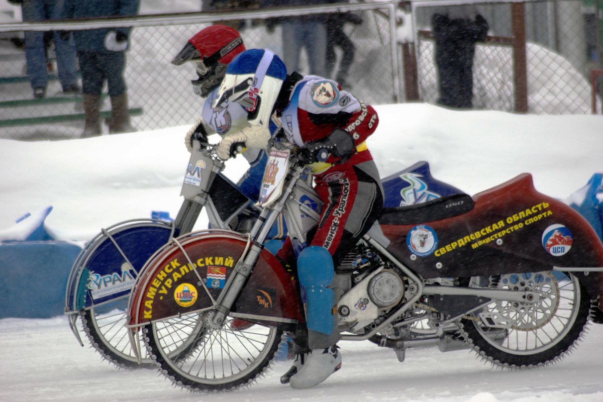 Мотогонки на льду Чемпионат России - Андрей Мичурин
