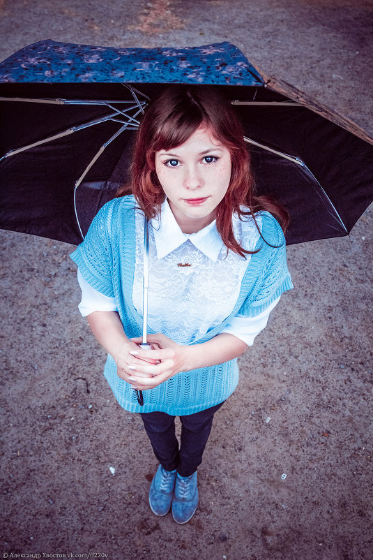Девочка с зонтом - Александр Хвостов