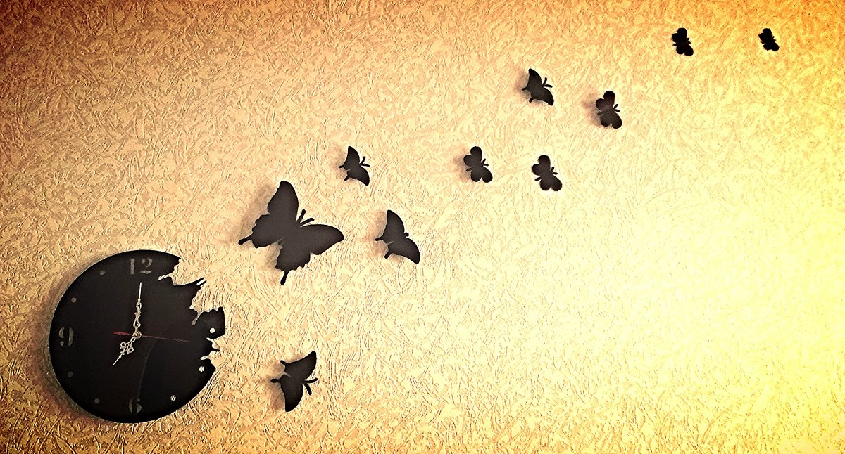 Настенные часы с бабочками... - Роман Fox Hound Унжакоff