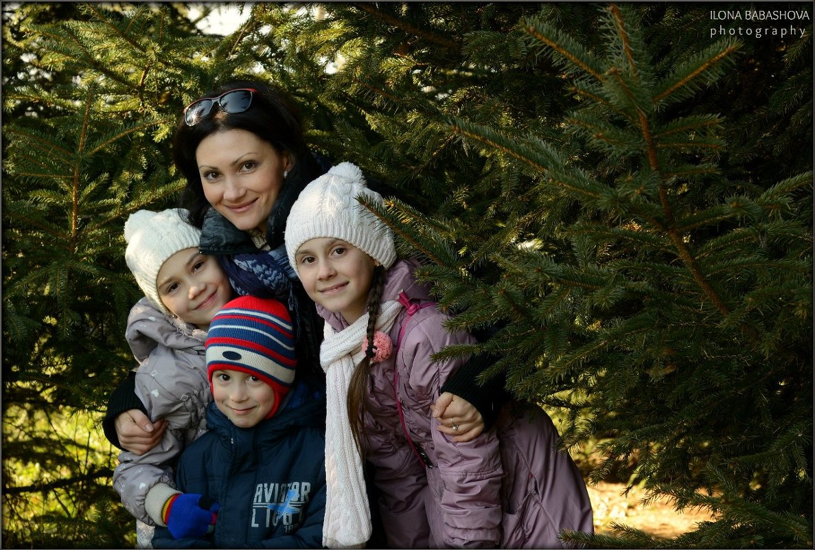 Прогулка с детишками - Илона Бабашова