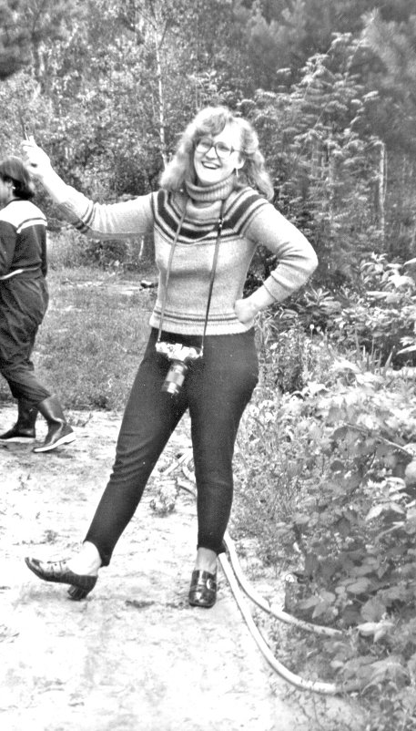 Девушка с фотоаппаратом. 1982 г. - Сергей 