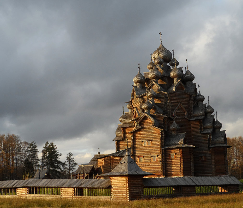 Невский лесопарк Церковь Покрова Пресвятой