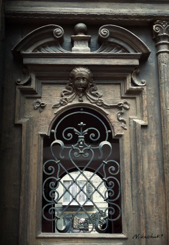 Дверь в Малороссии - sv.kaschuk 