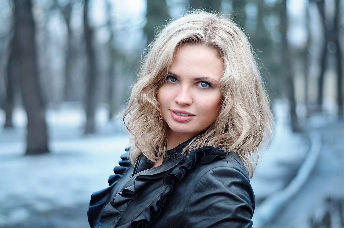 blonde - Valeria Mironova
