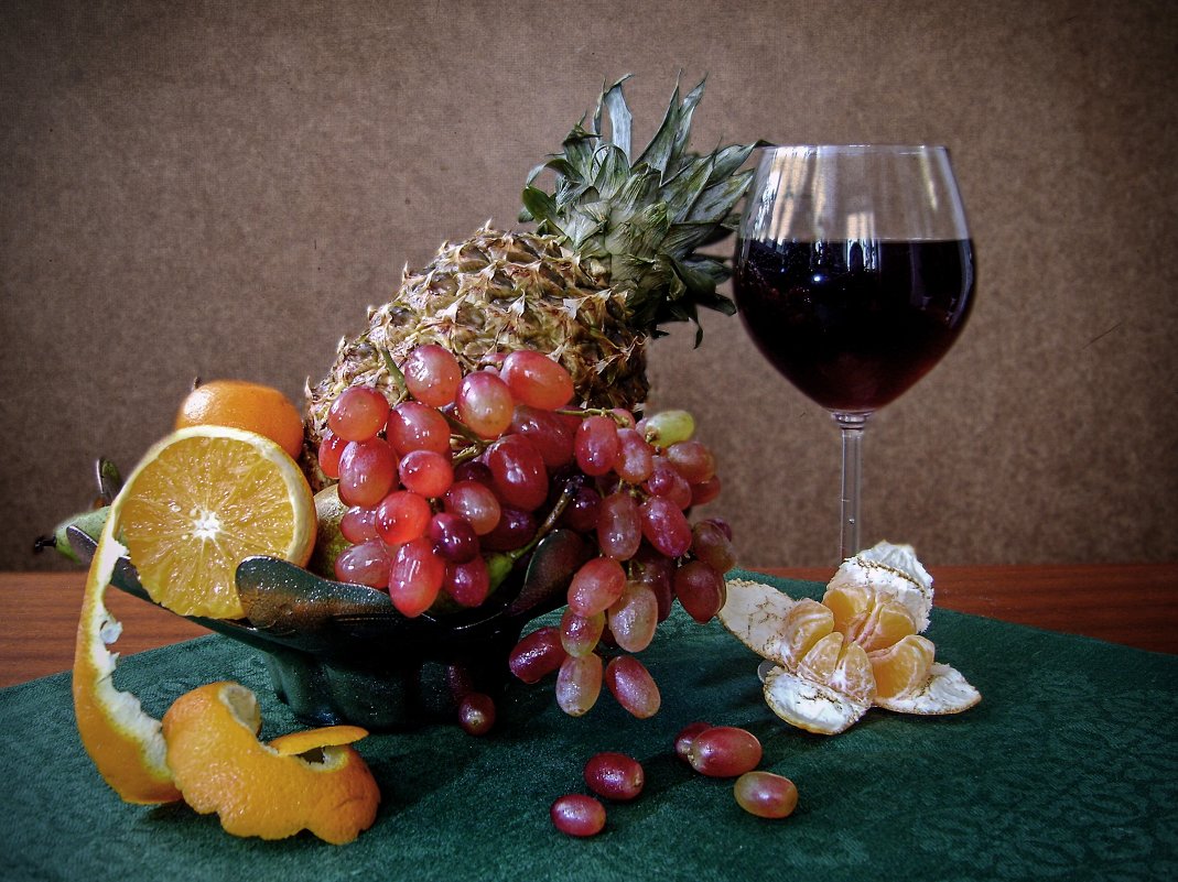 Фотонатюрморты с вином и фруктами
