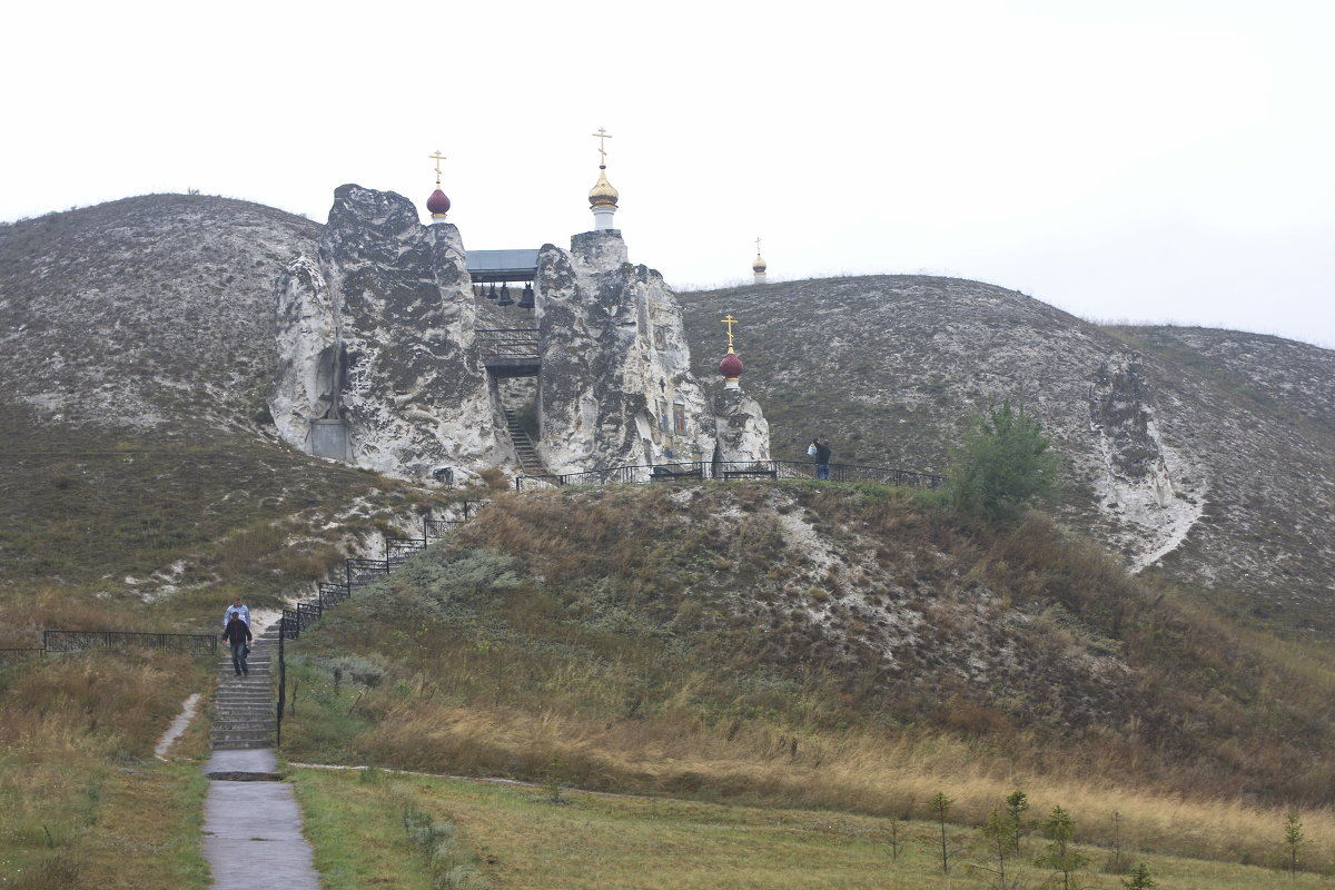 Храм в скале - Леонид Козырев