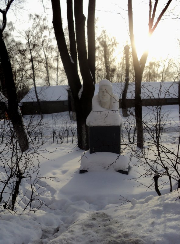 Памятник. Микрорайон Опытное поле, посёлок Котельники Московская область Люберецкий район - Ольга Кривых