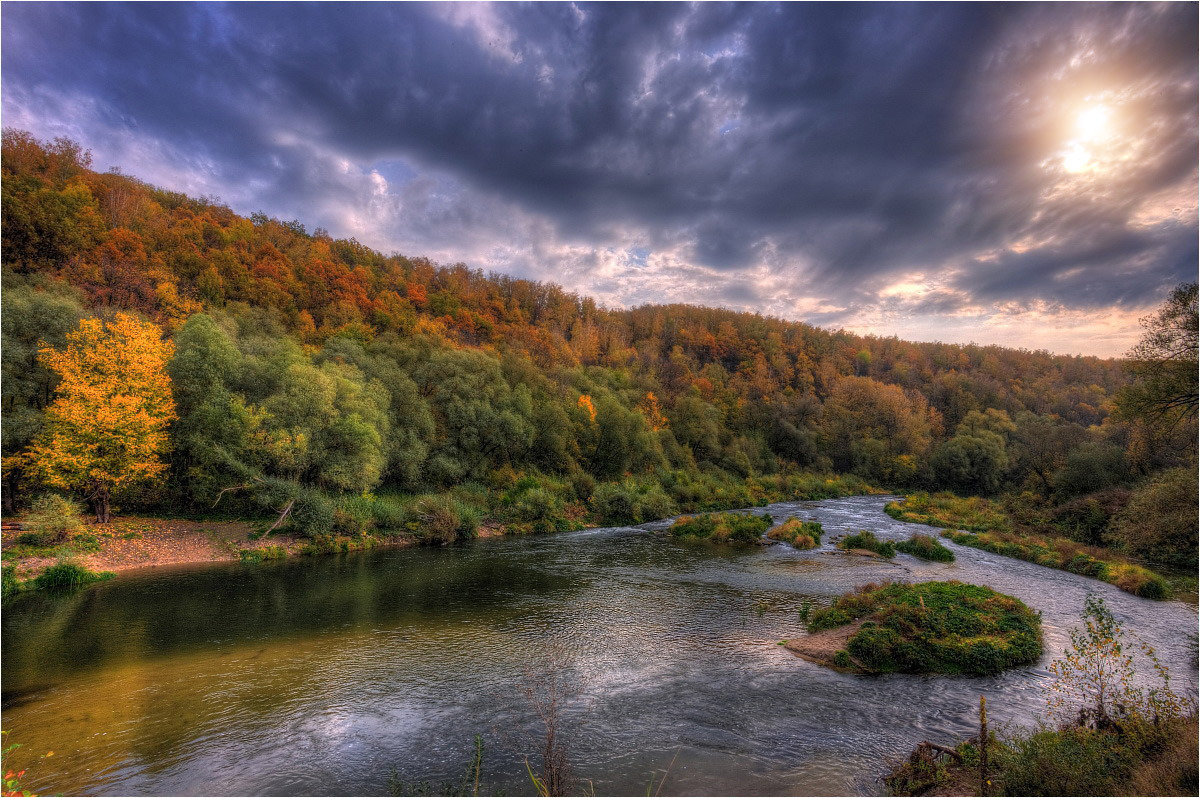 Осень на реке Осетр - Nikita Volkov