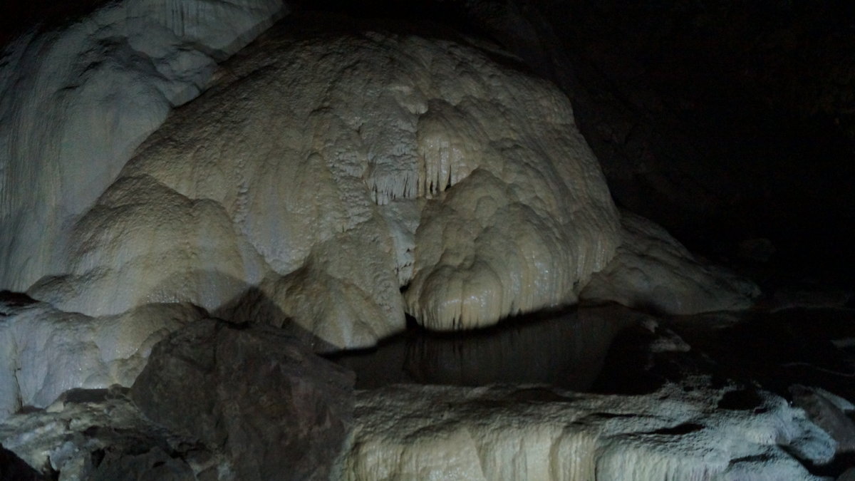 Озерцо в пещере - Кристина Воробьева