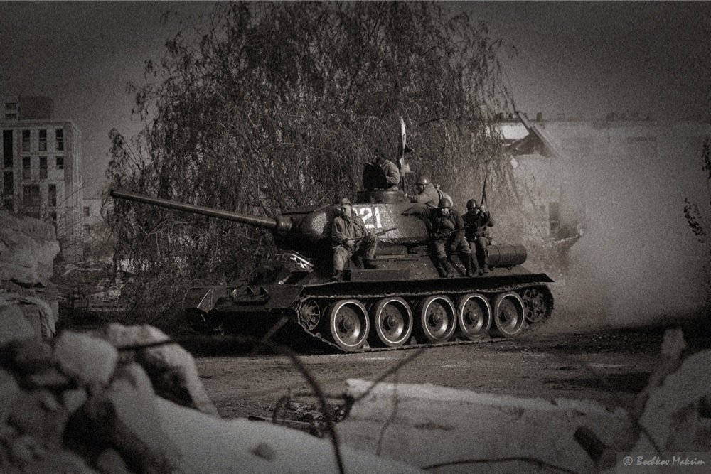 Т-34-85 в Сталинграде - Максим Бочков