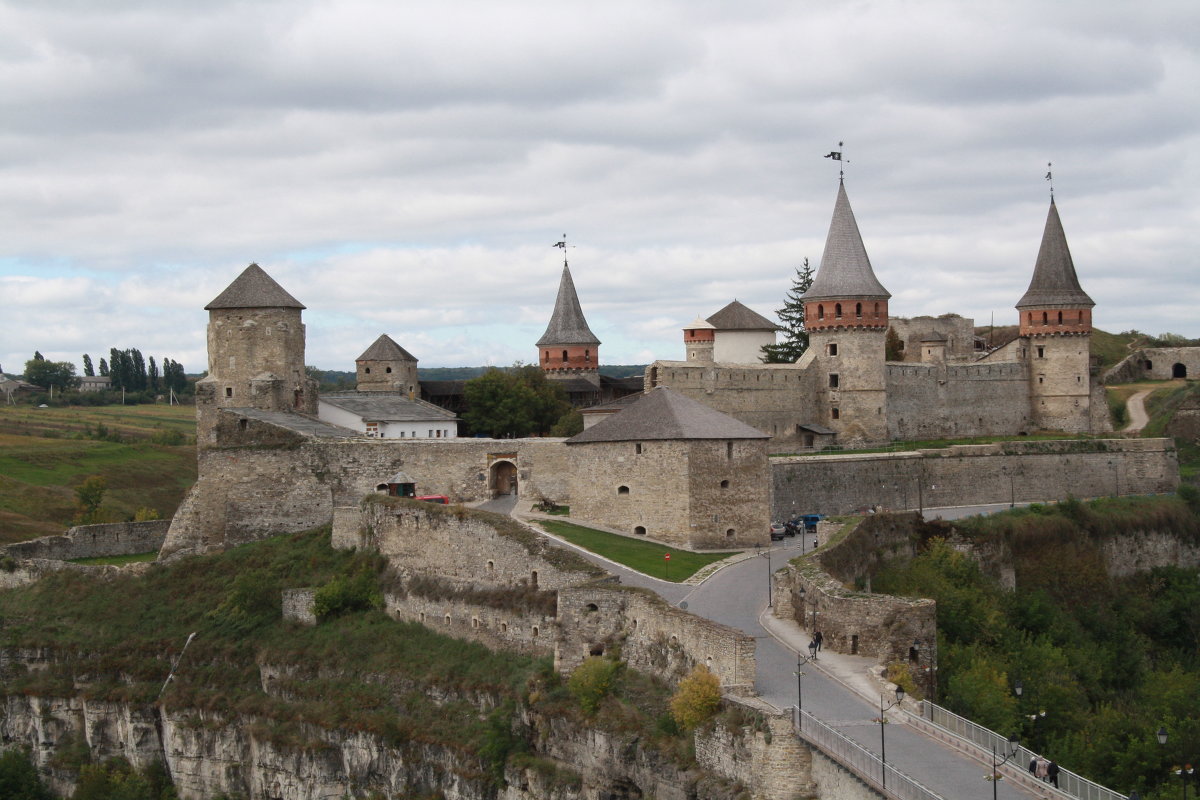 Замок 12 века - Сергей 