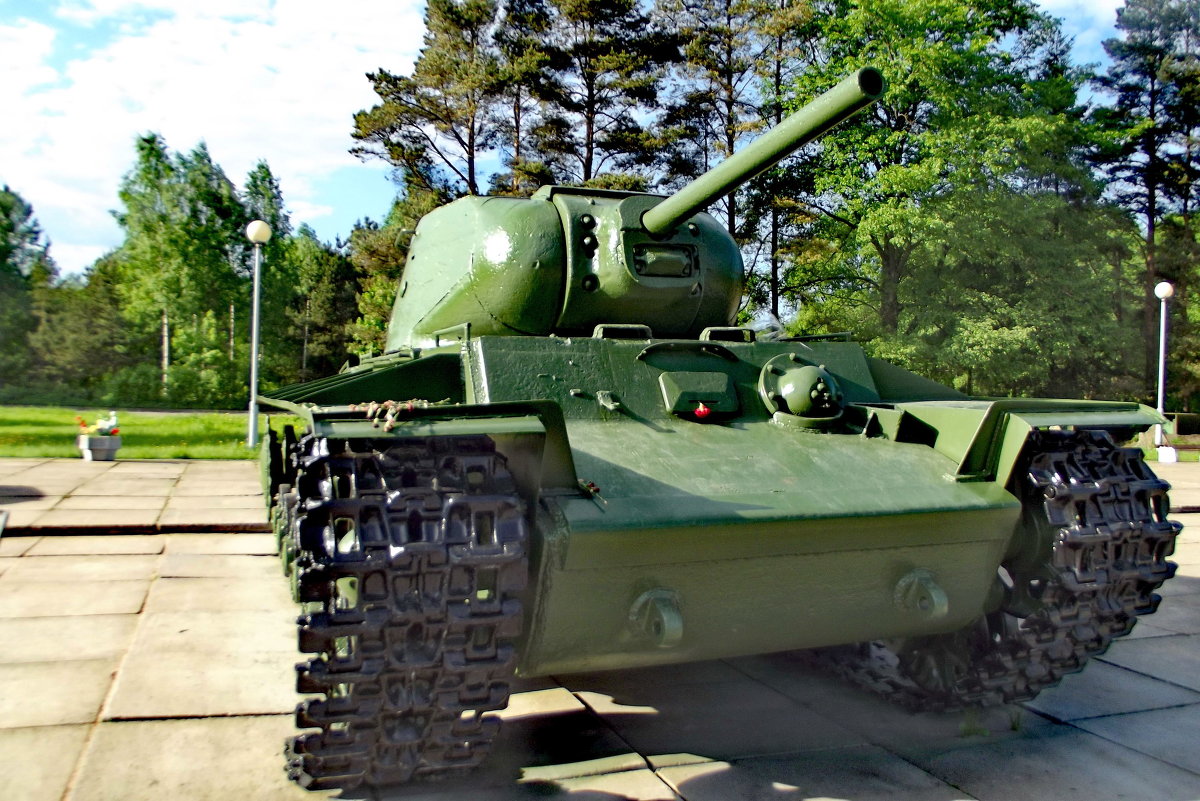 Тяжёлый танк КВ-1 - Сергей Кочнев