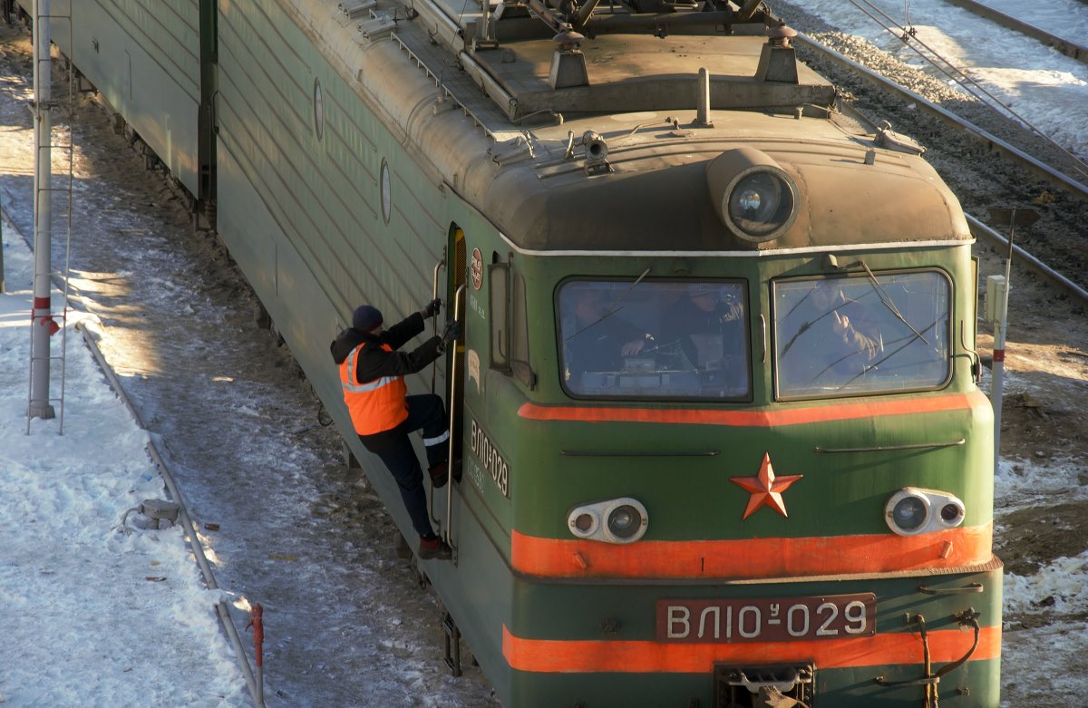 )) - Дмитрий Новоселов