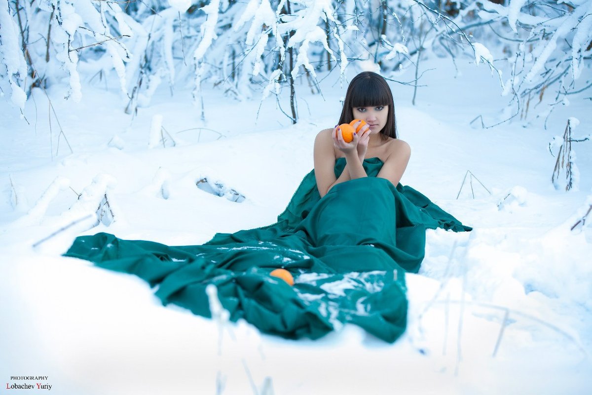 Девушка на снегу - Настёна Рычкова