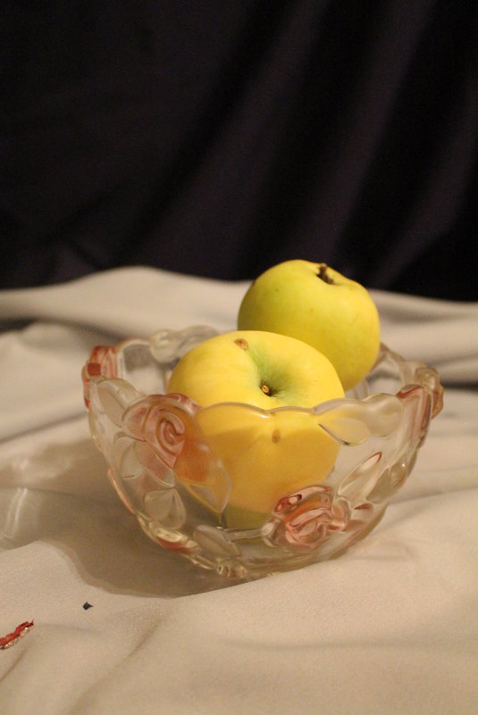 Яблоки в вазе - Sofa-L. 