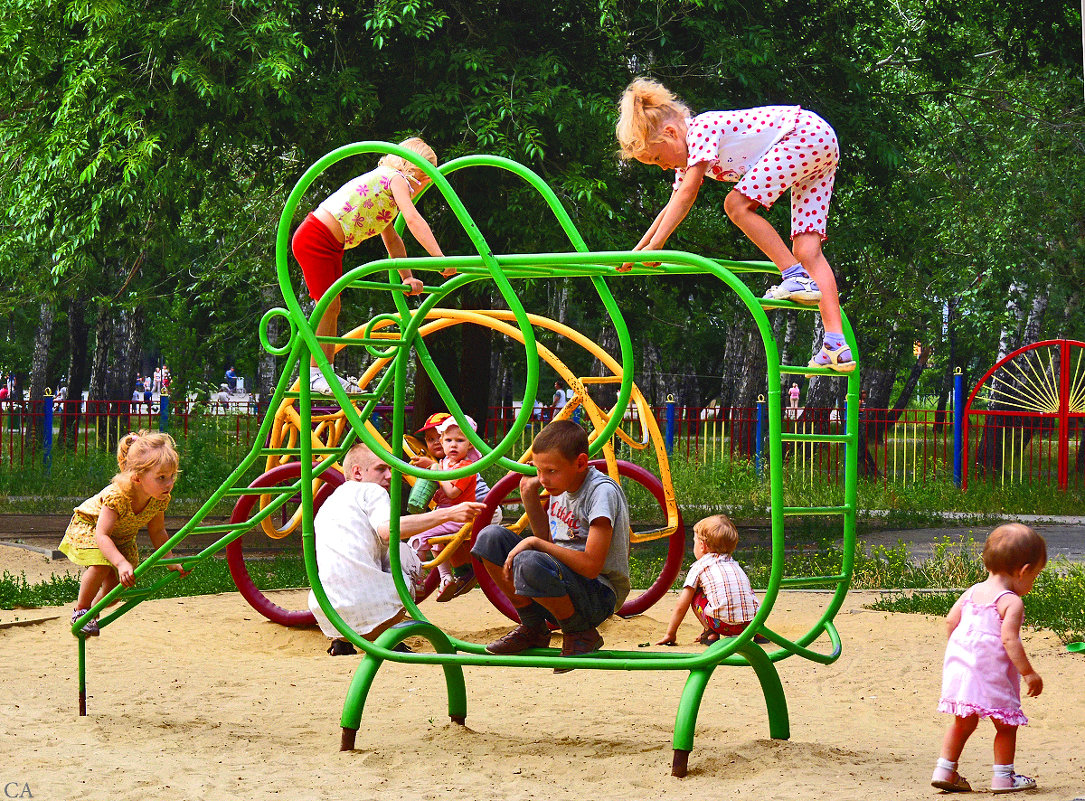 Детская площадка - Александр Садовский