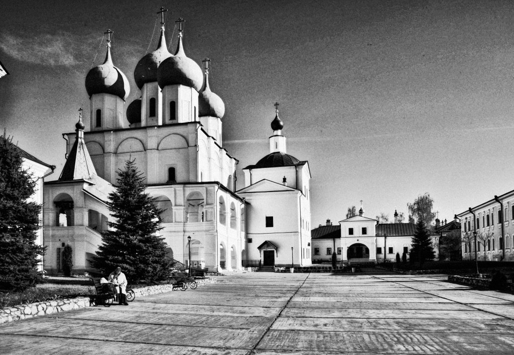 Монастырский двор - Юрий Кудрявцев