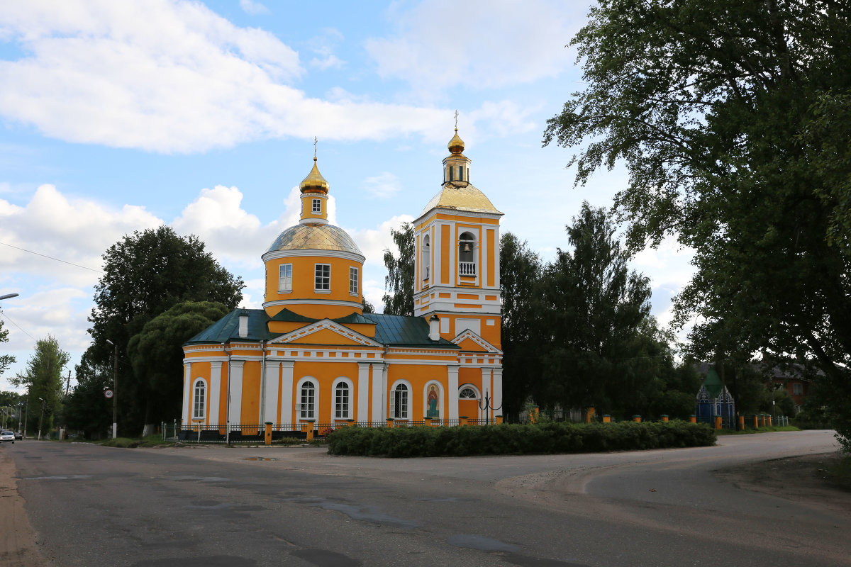 Бологовская Троицкая церковь лето 2013 год. - Ольга Тимонина