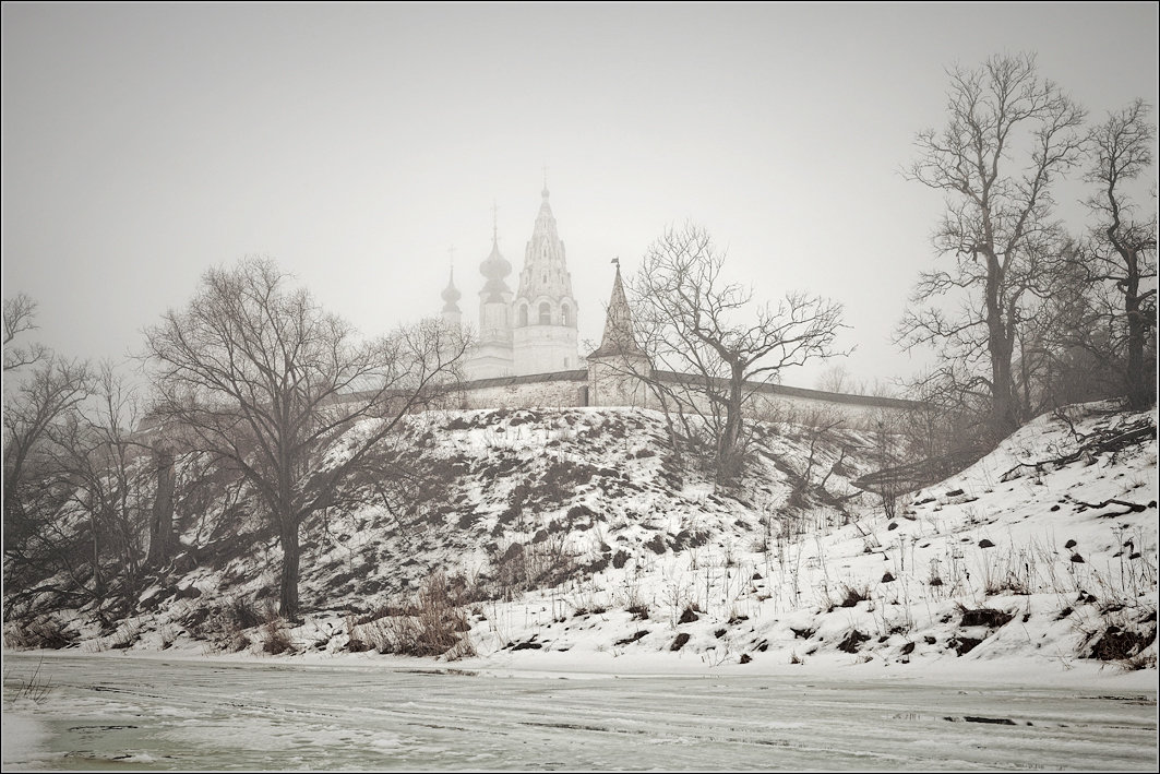 Суздаль.Вид на Александровский монастырь - Валерий Шейкин 