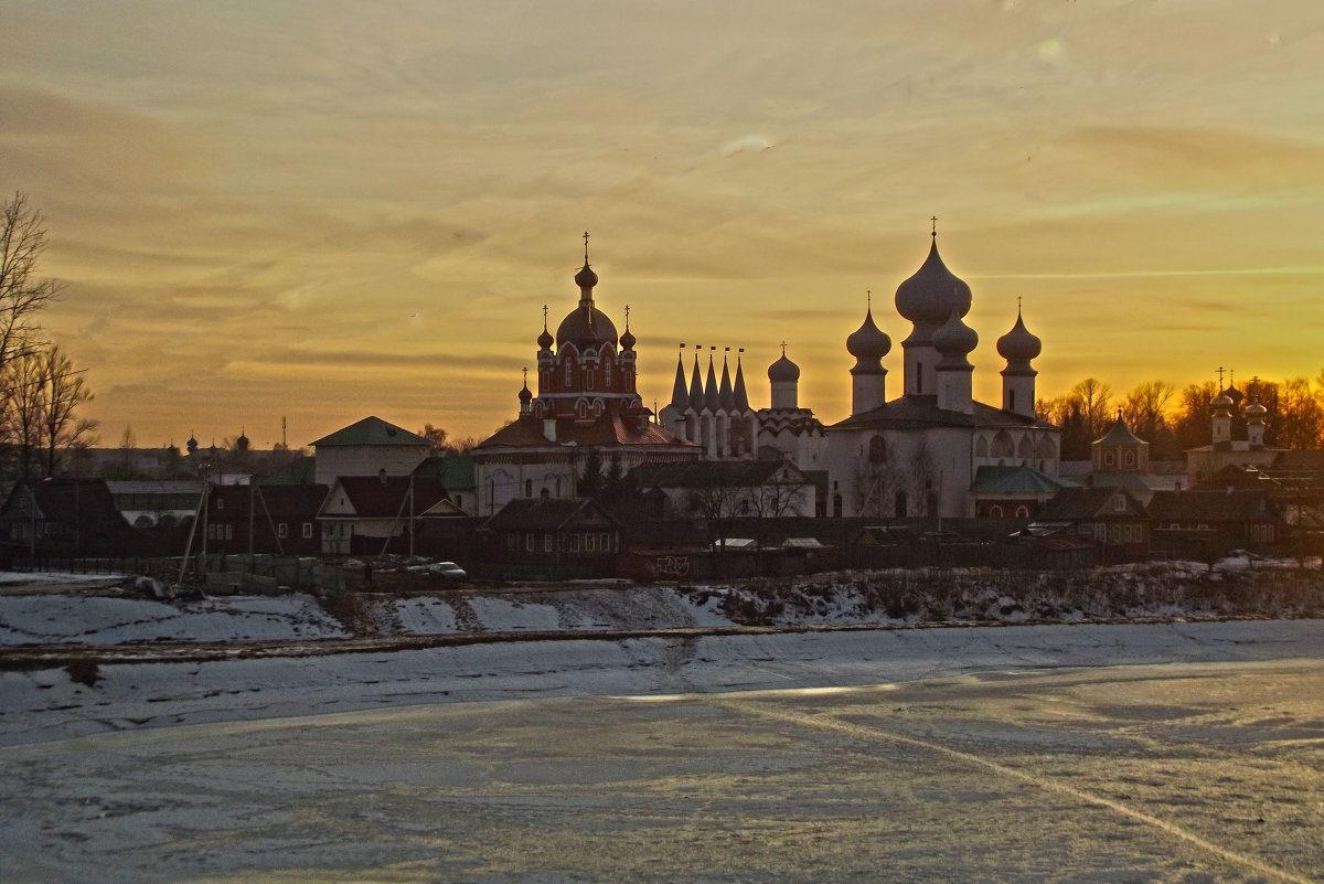 Успенский монастырь на закате - Сергей Кочнев