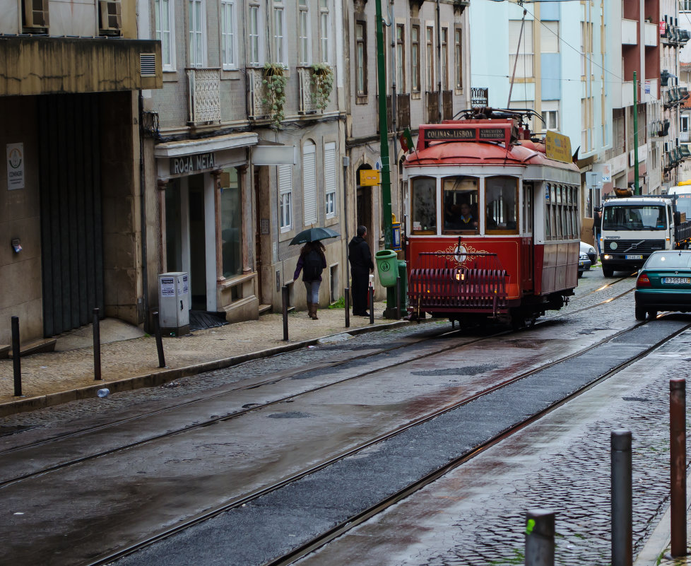 Знаменитый Лиссабонский трамвай - Alexey Bogatkin