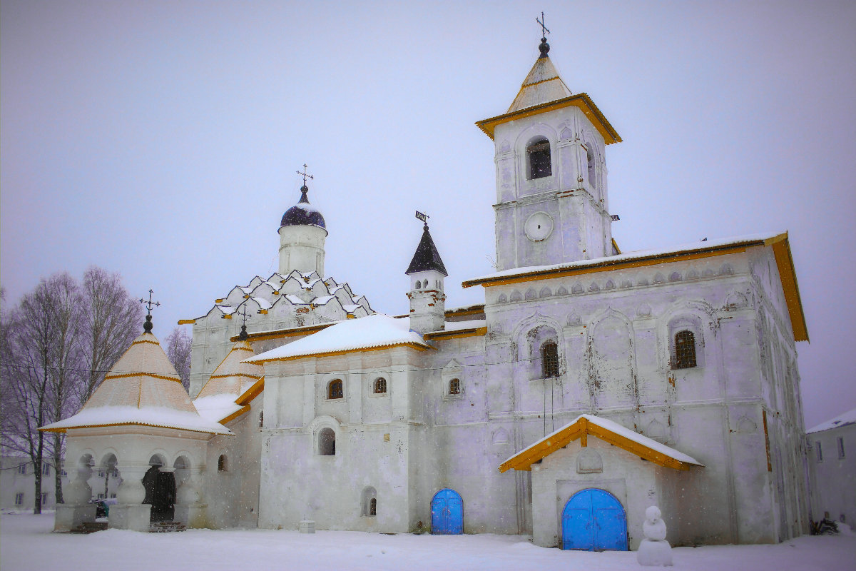 Старый монастырь... - Игорь 