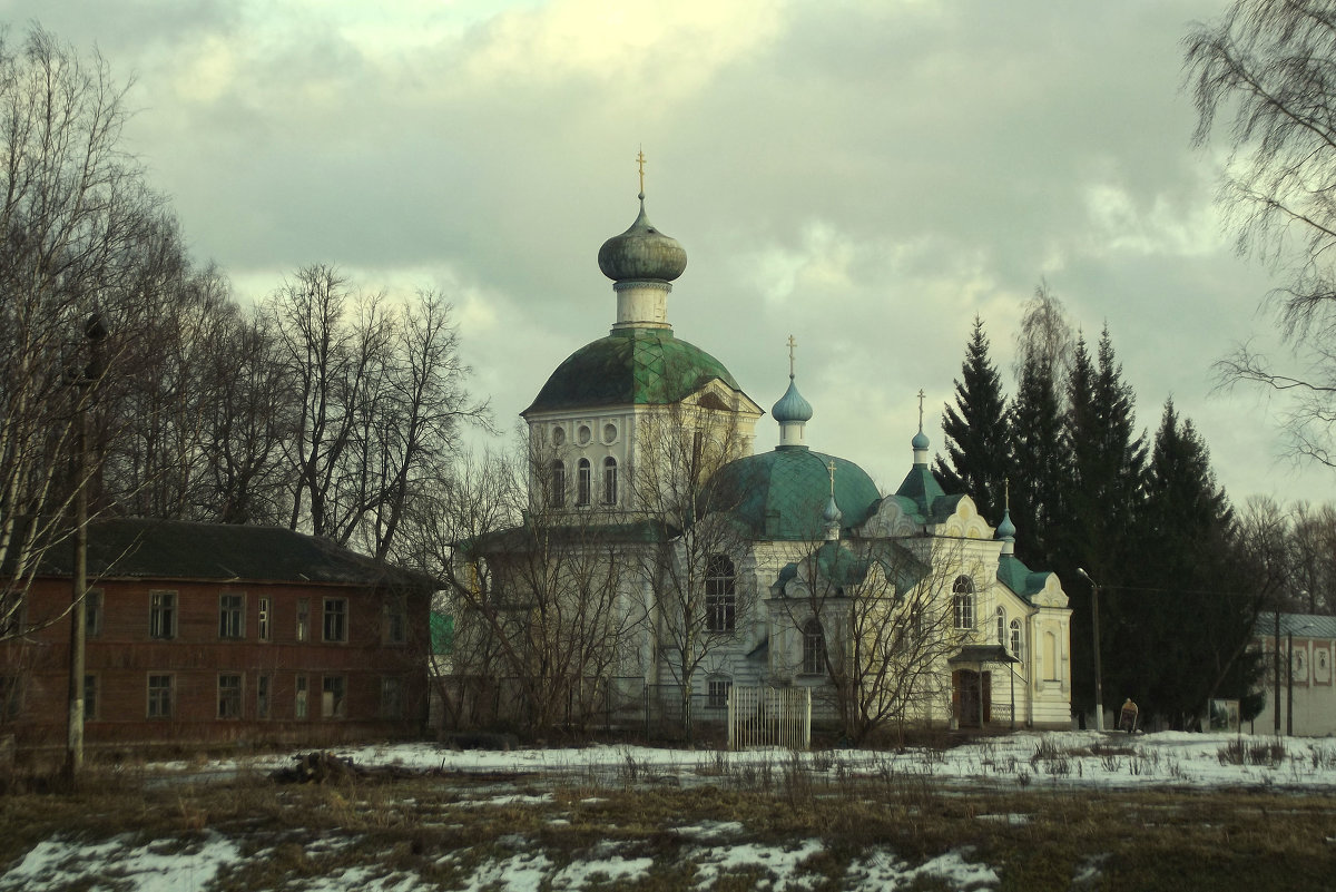 церковь Тихвинской Божей Мактери (крылечко - Сергей Кочнев