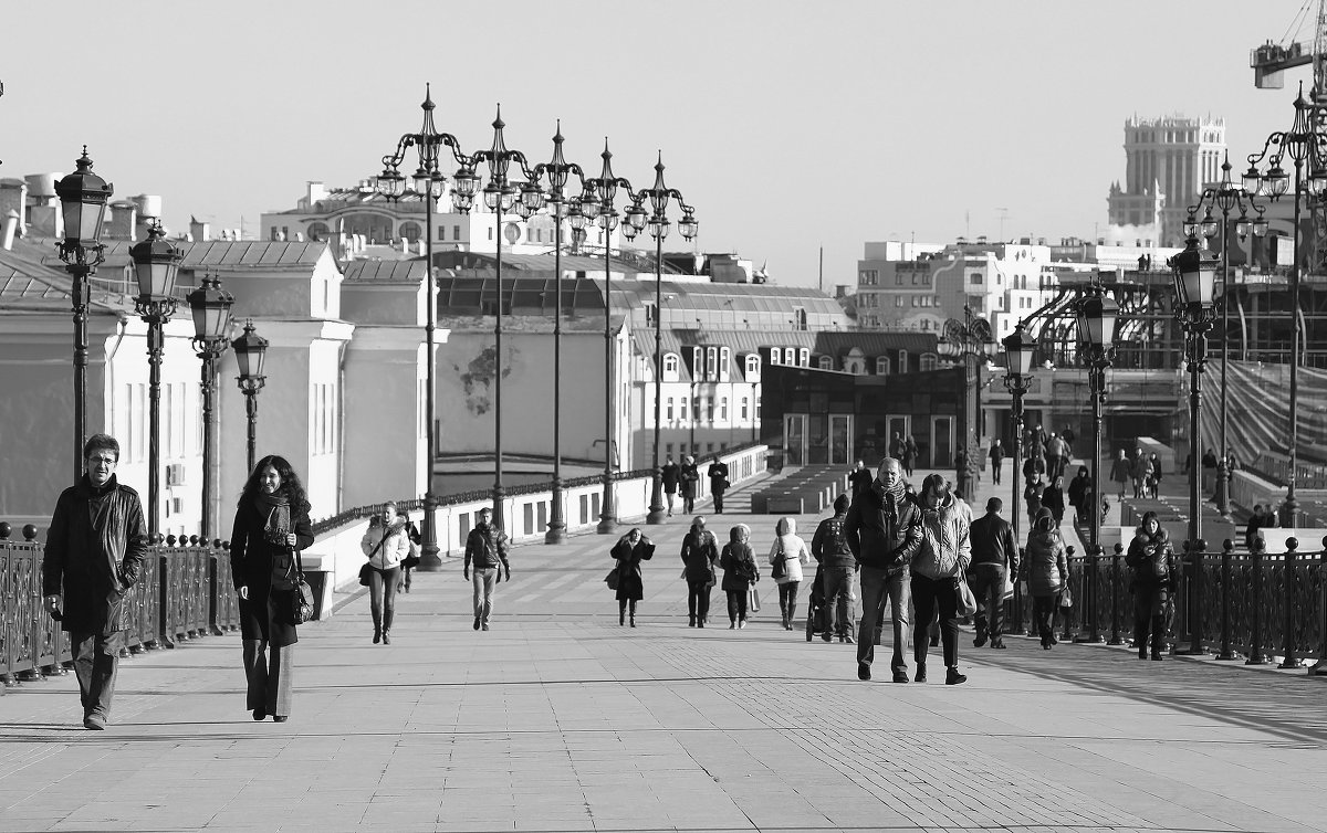 На Патриаршем мосту - Юлия Левикова