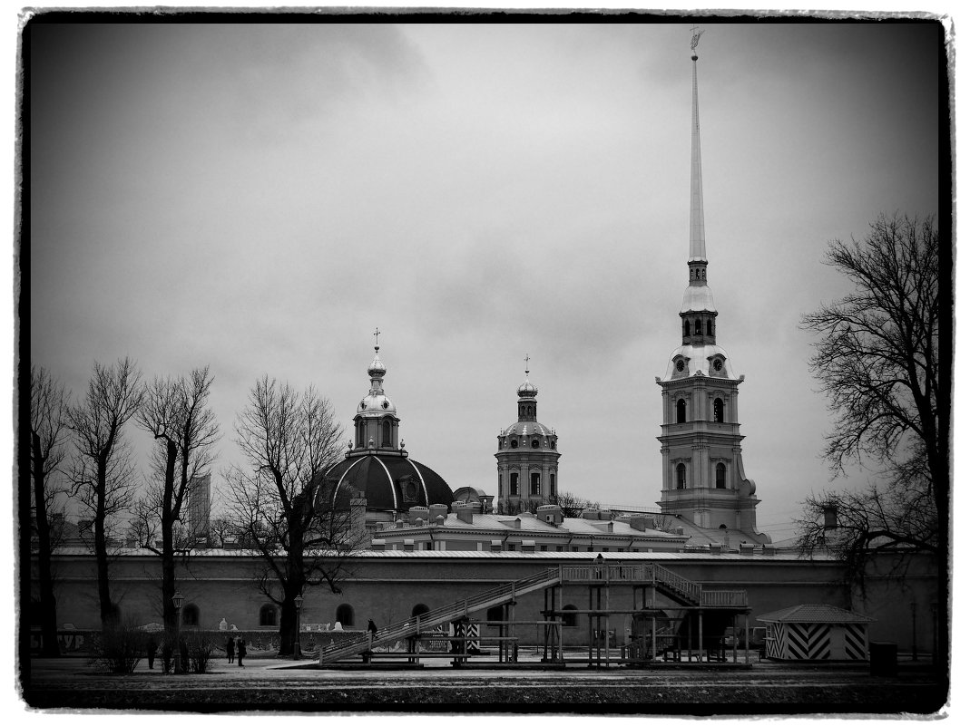 Мрачный февраль в Питере. - Юрий Никитин