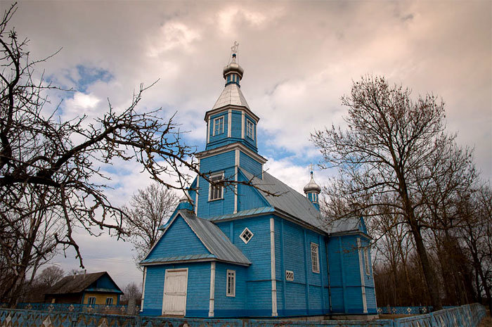 Свято-Успенская церковь в д.Лавришево - Николай 