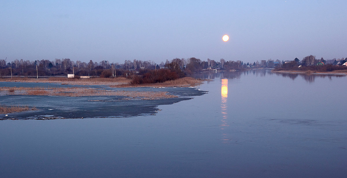 Луна на излете ночи. - Kassen Kussulbaev