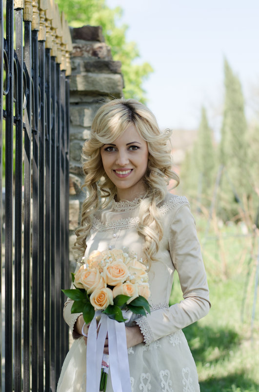 Красивая невеста Юля - Марина Теплицкая
