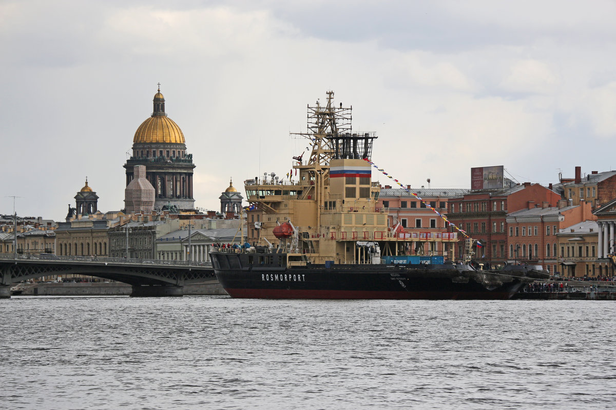 Ледокол Москва на Неве - Олег Огорельцев