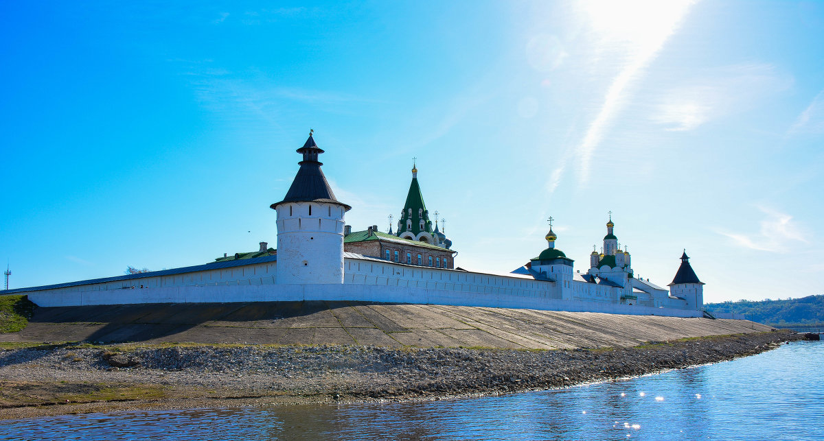 Женский монастырь - Александр Чехановский