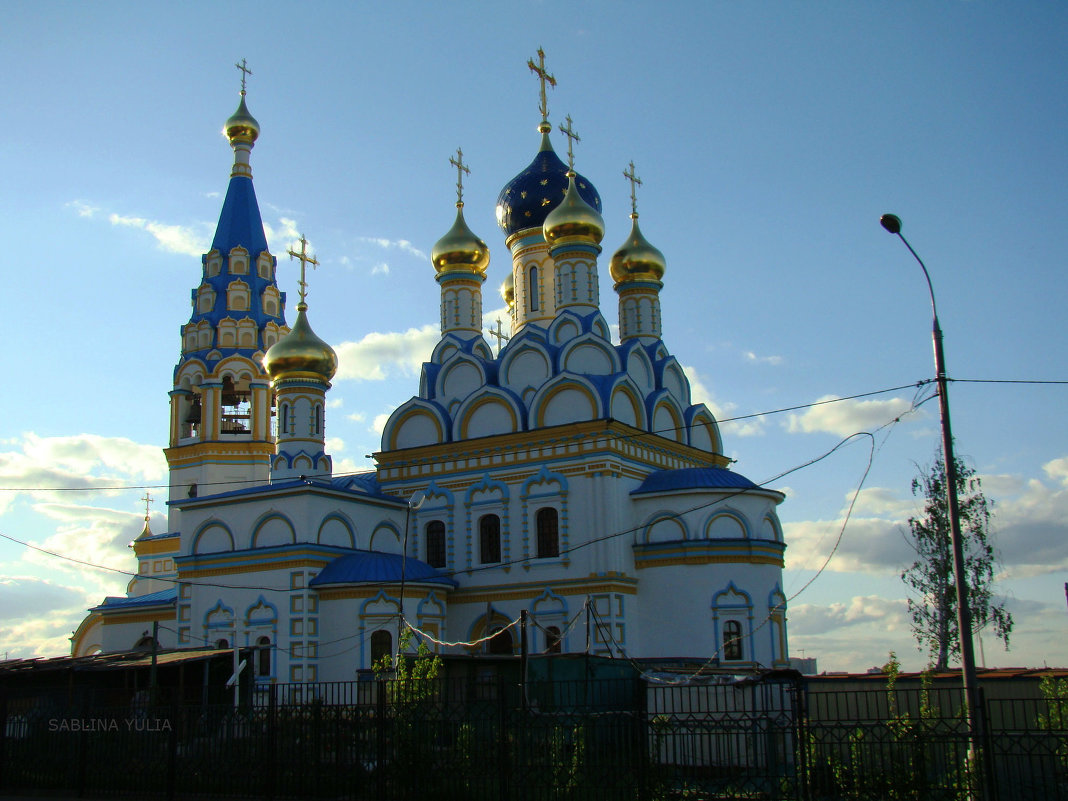 Новая церковь в поселке "Рублево" - Юлия Саблина